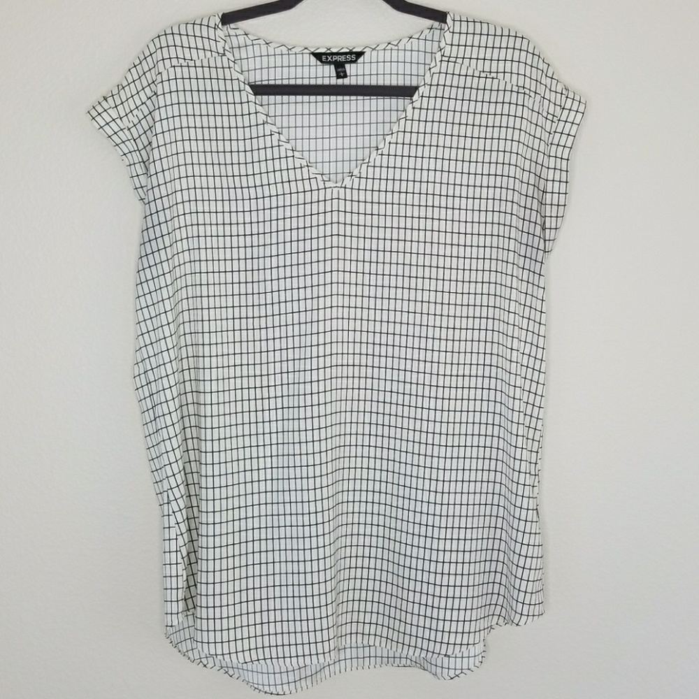 Black and white express blouse
